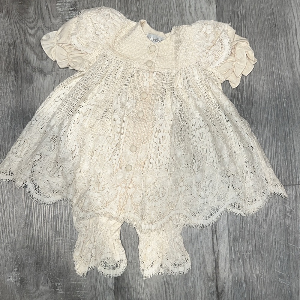 Vintage PJ Lindberg Off-white lace top and matching pants set!